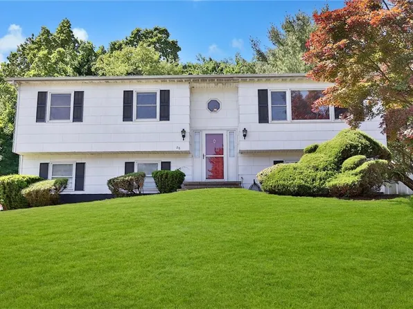 26 Spruce Drive, Stony Point, NY 10980