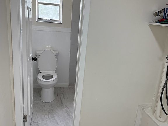 2nd image of 12020 Duda Rd #B