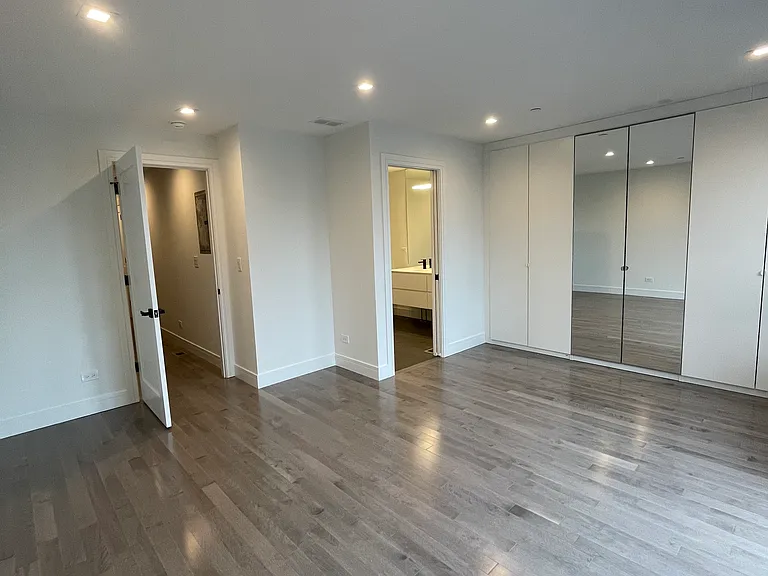 719 N Elizabeth St #3N — Photo 24