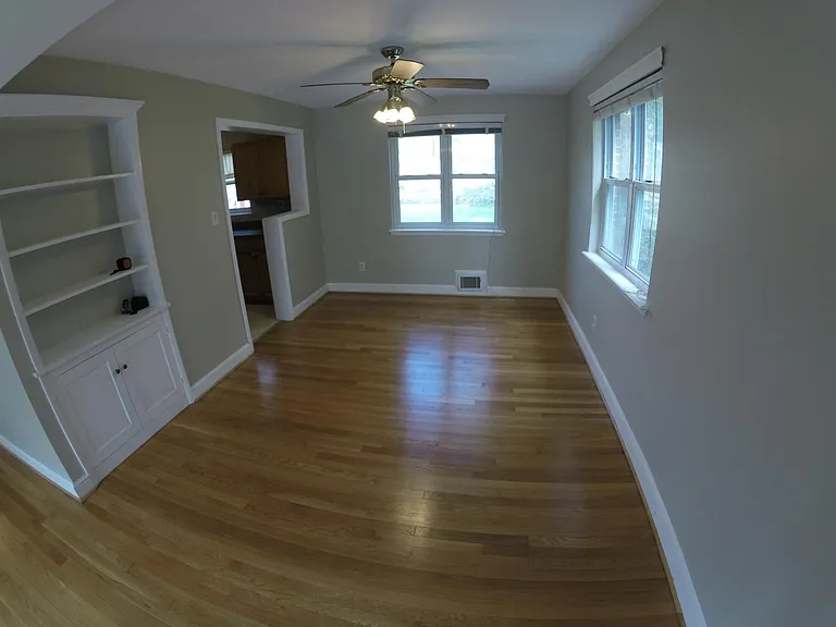 7035 Bradley Cir — Photo 5