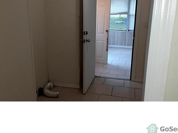 4th image of 3639 Island Oaks Ct