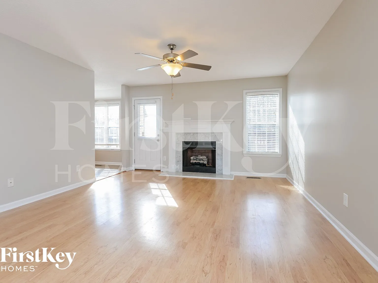 4 bed, 3.0 bath, 2042 sqft, $2,250 — Photo 4