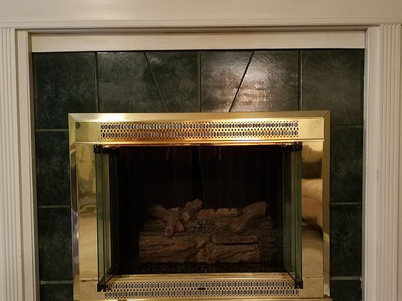 5th image of 306 Kent St