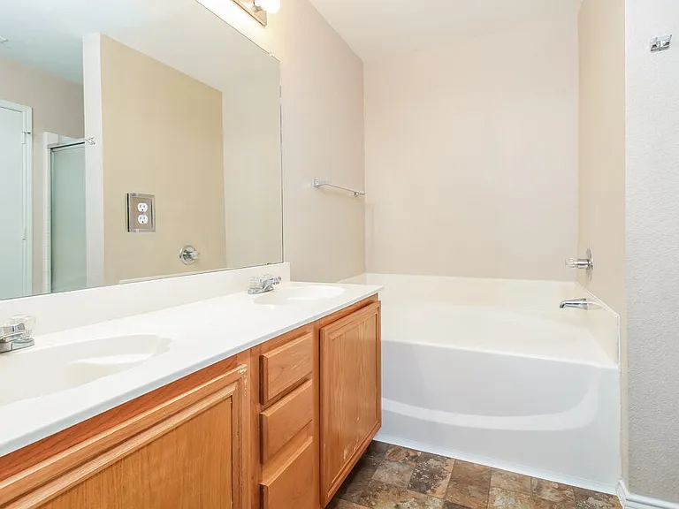 310 Ohara — Photo 11
