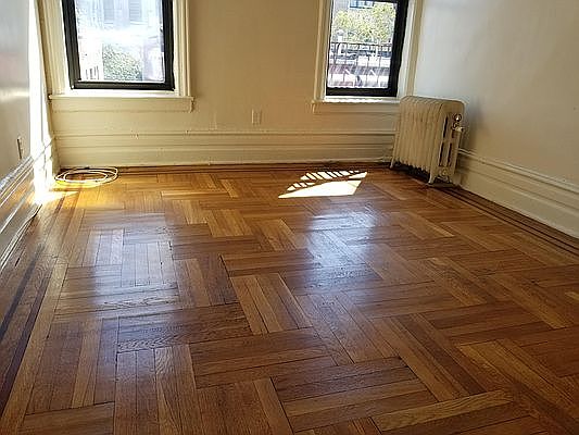 5th image of 294 Webster Ave #3C