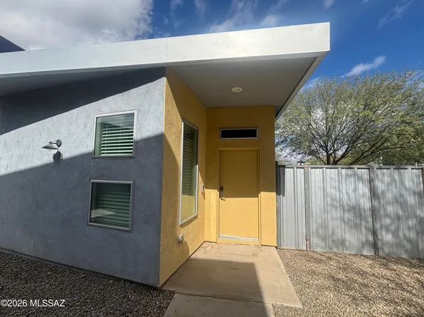 898 E Millenium Ct, Tucson, AZ 85719