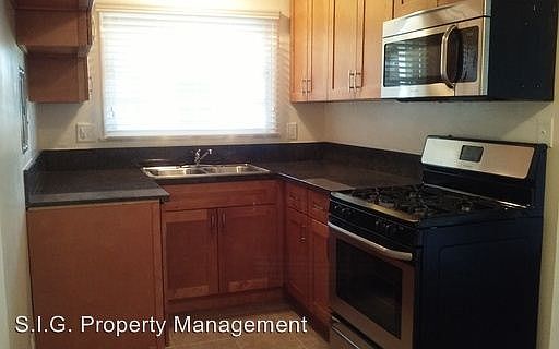 1st image of 1700 W Victory Blvd