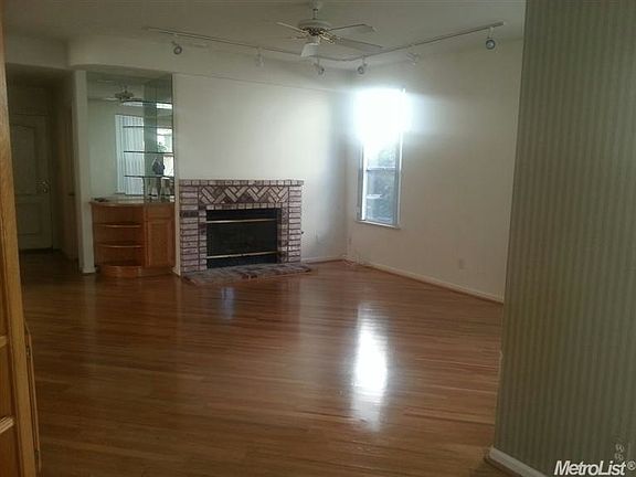 3rd image of 2305 Redington Dr