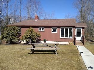10 Cedar Ln, Leicester, MA 01524