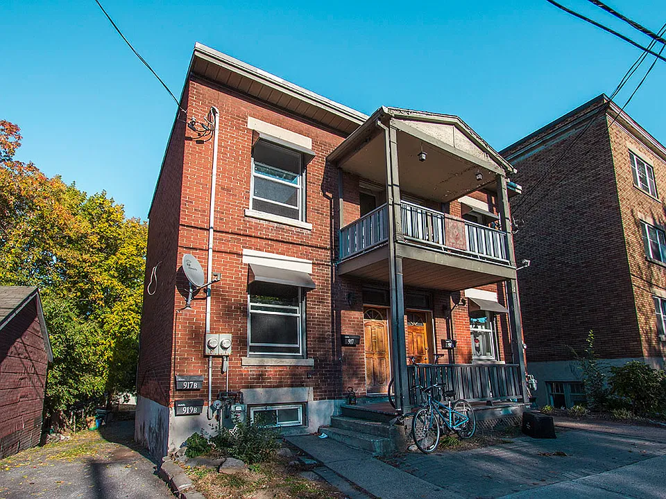 919 Bronson Ave #B