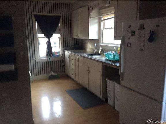 View of kitchen from breakfast nook