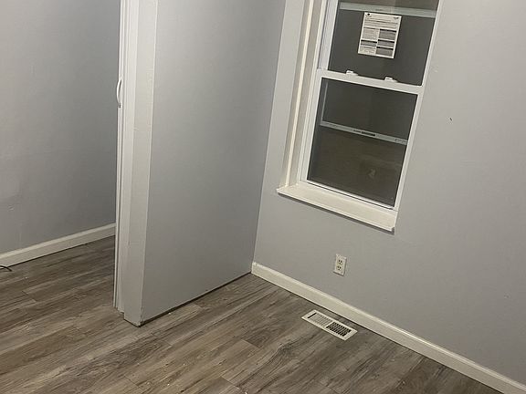 5th image of 1910 Agnes St