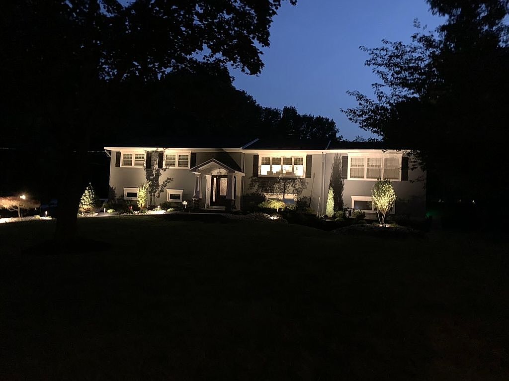 85 Leedsville Dr, Lincroft, NJ 07738 Zillow