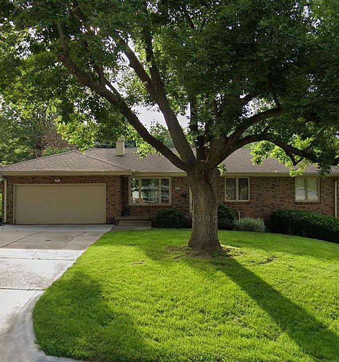 1st image of 2501 S 49th Ave
