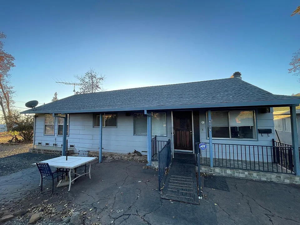 6029 Williams Dr