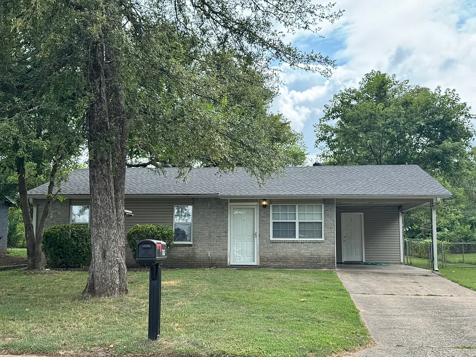 1107 N St