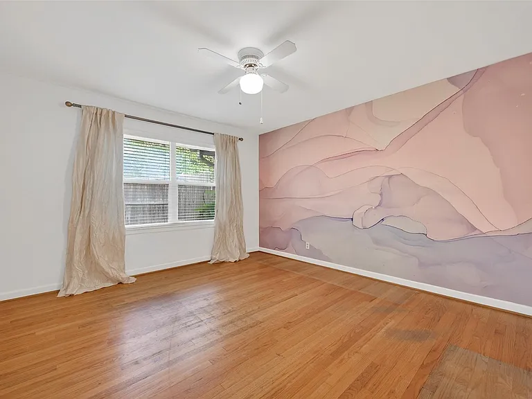 5643 Piping Rock Ln — Photo 35