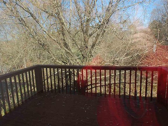 3rd image of 437 W River Park Dr