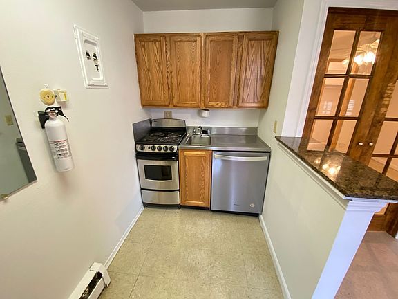 5th image of 240-242 W 8th Ave #240-C