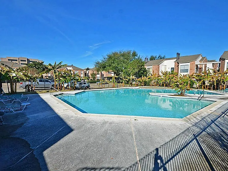 10104 Waterstone Dr — Photo 3