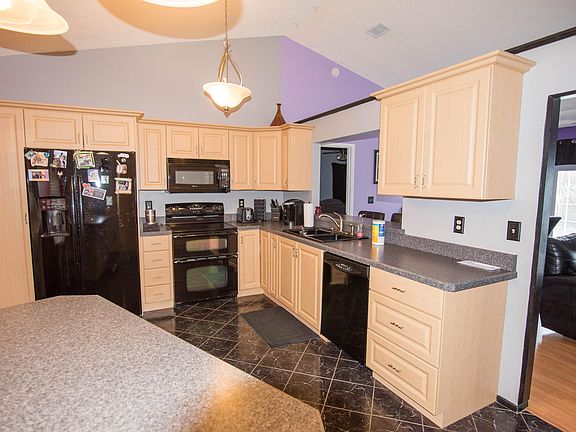 5th image of 4707 Chardonnay Ln