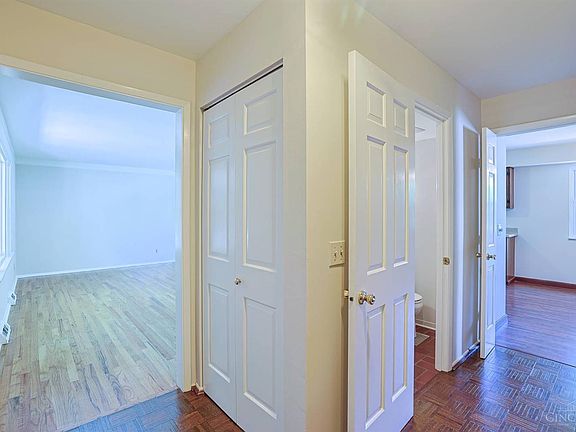 5th image of 4068 Springrock Dr