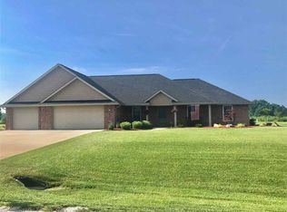 1661 W 47th St, Jasper, IN 47546