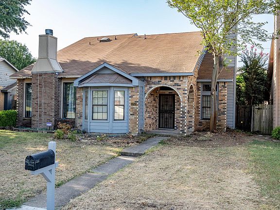 2nd image of 4763 Clover Haven St