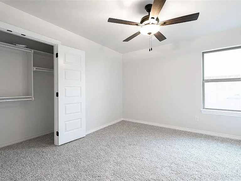 8309 Mountain Oak Dr — Photo 17