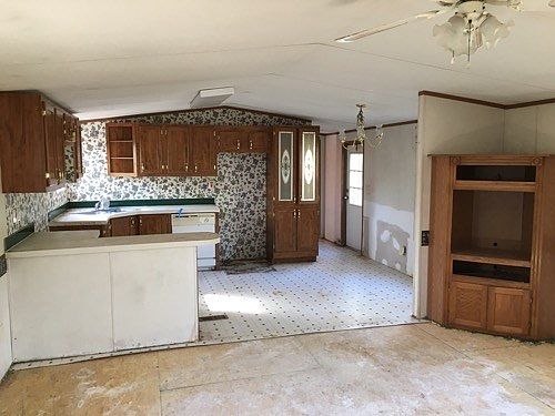 3rd image of 340 Deanefield Dr