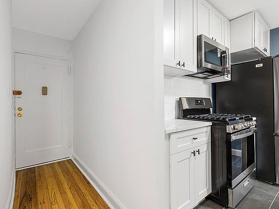 4th image of 5645 Netherland Ave APT 5C