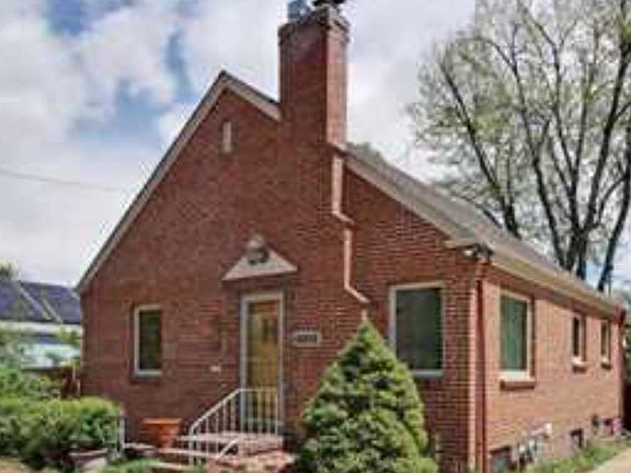 2nd image of 1828 Glenmere Ct