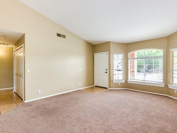 4th image of 3536 E Thornton Ave
