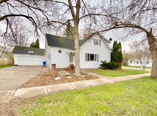 254 W 5th St, New Richmond, WI 54017