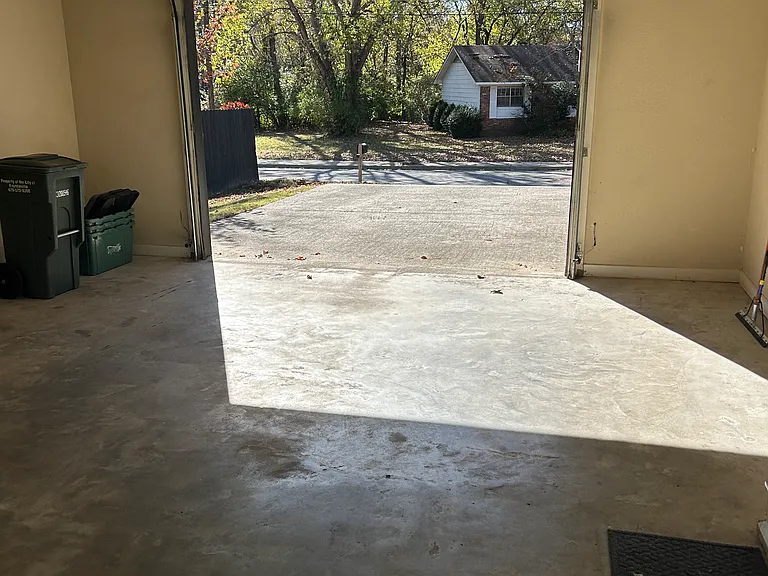 1260 E Overcrest St — Photo 14