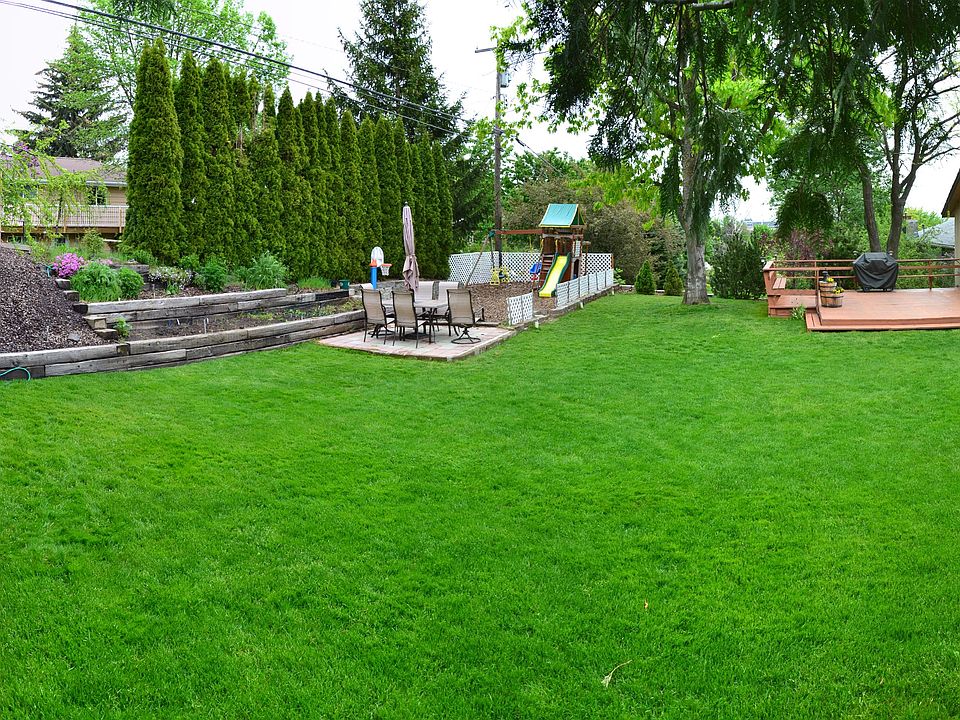 1st image of 1600 NW Hall Dr