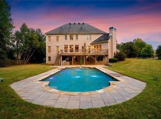 12760 Oak Falls Dr, Alpharetta, GA 30009