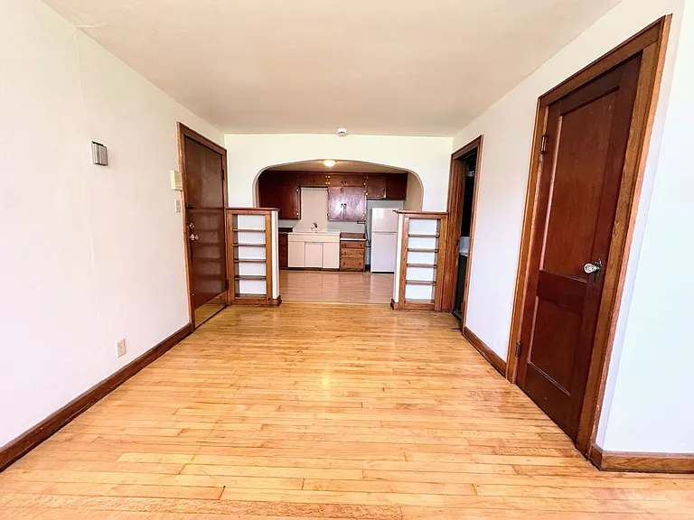 822 Pine St — Photo 6