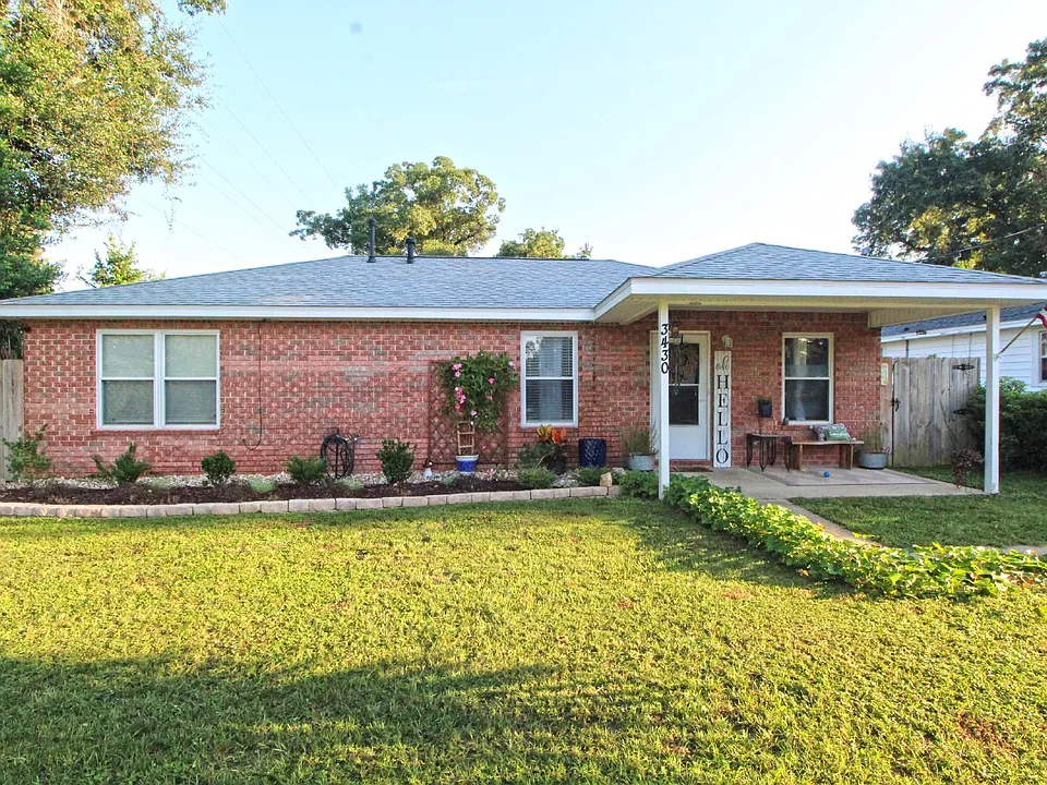3430 W Brainerd St