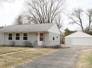 2923 Pascal St, Saint Paul, MN 55113