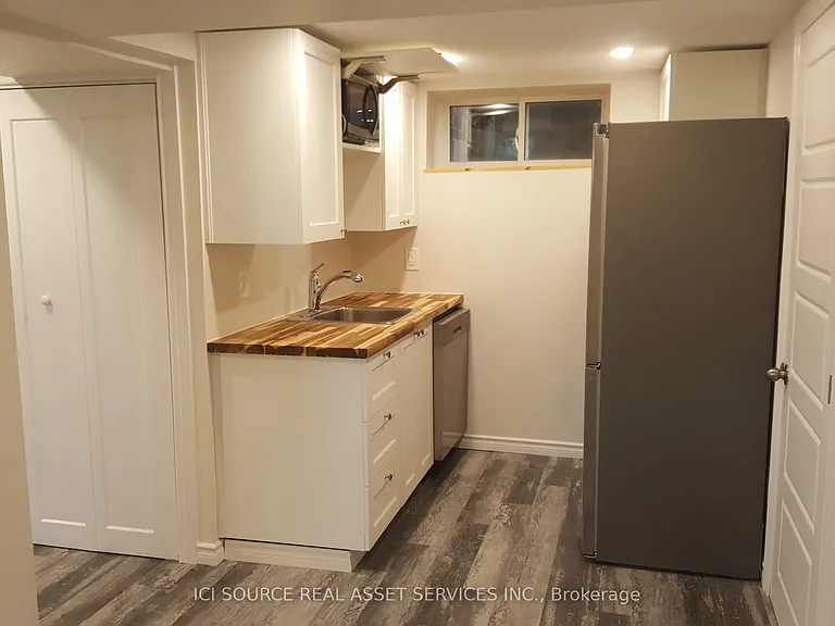 44 Bartonville Ave W #5 — Photo 7