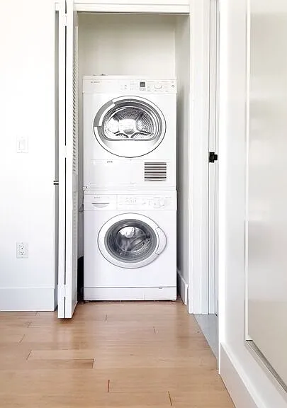 460 S Spring St #701 — Photo 16