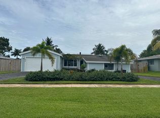 424 Gulf Rd, North Palm Beach, FL 33408