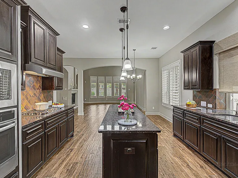 17430 Aberdeenshire Dr — Photo 11