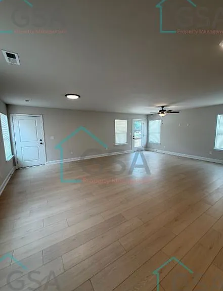 4304 Edwards Rd #A — Photo 2