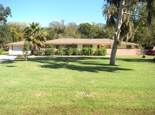 514 Edgewater St, Richwood, TX 77531