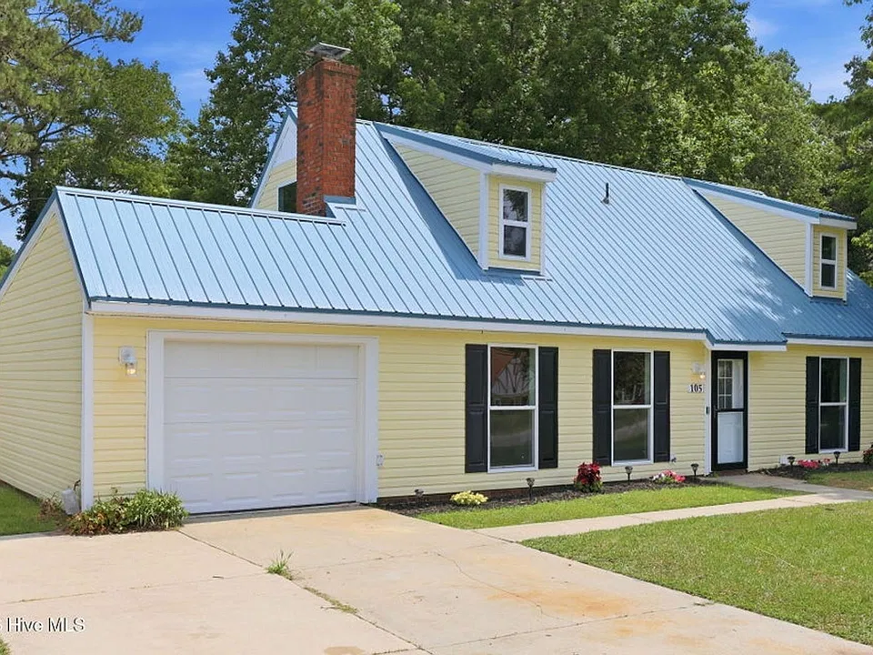 105 Woodside Ct