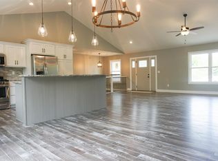 913 Chisholm Trl, Junction City, KS 66441
