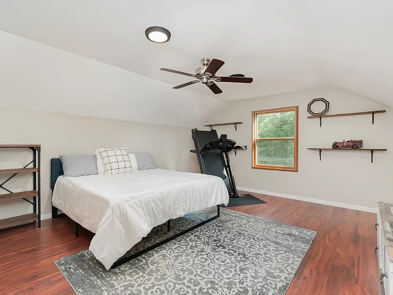 1753 Cove Cir E — Photo 18
