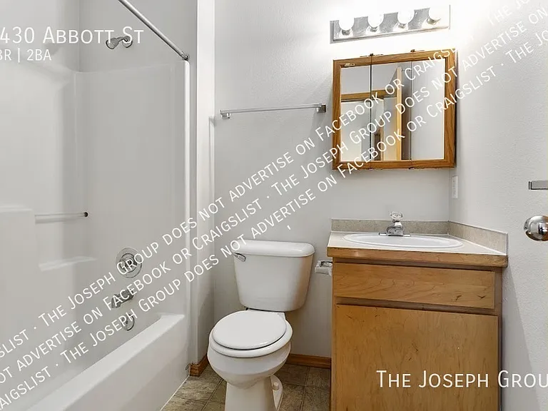 3430 Abbott St — Photo 9